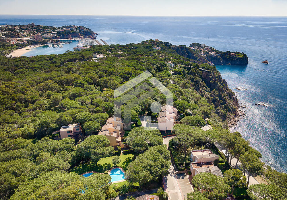 18 01 VILLA CAMI DE LES PENYES Casa aislada / Villa  Sant Feliu de Guíxols