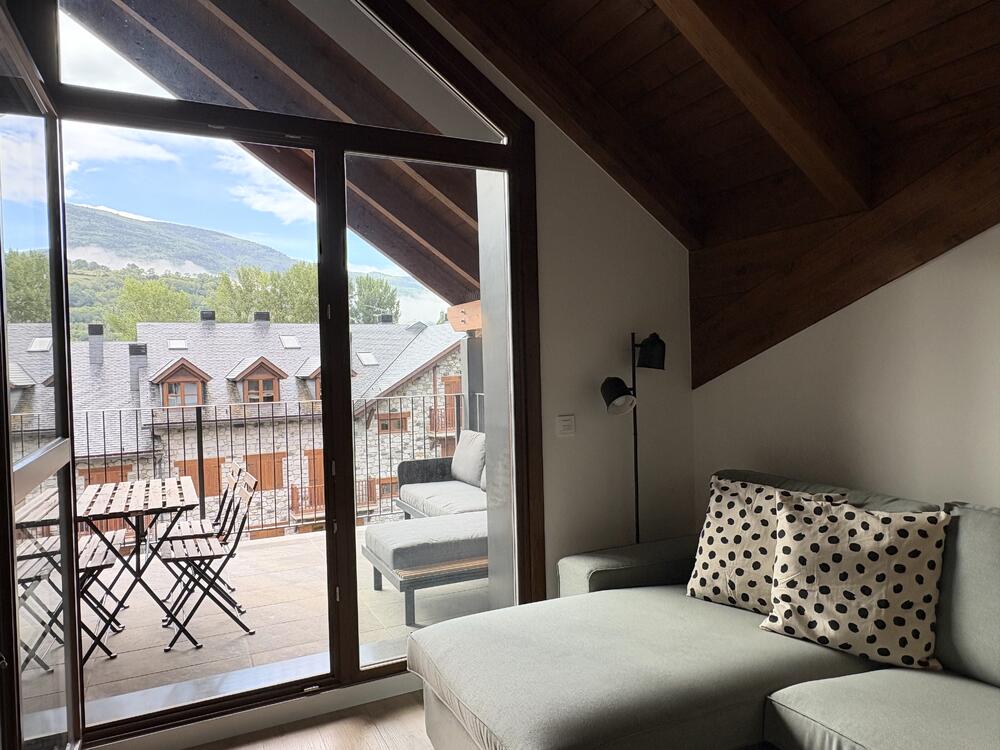 000117 Posets Ático  Benasque
