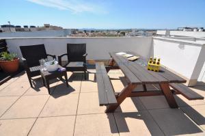 101255 1H - PRI - TIPOA - 422 PORTOMAR PLUS Appartement  Roses