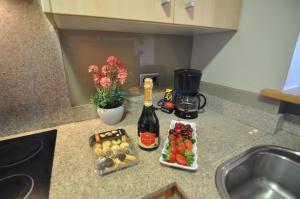 101255 1H - PRI - TIPOA - 422 PORTOMAR PLUS Appartement  Roses