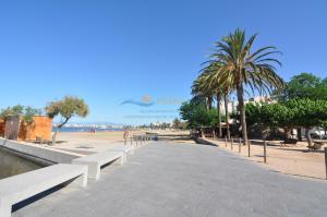 113485 CAP VESPRE 3B2 Apartment  Roses