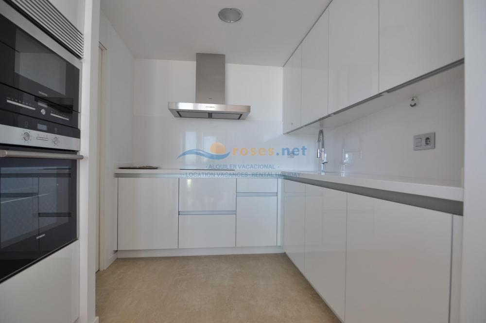 113485 CAP VESPRE 3B2 Apartment Roses 113485 CAP VESPRE 3B2 Apartment Roses