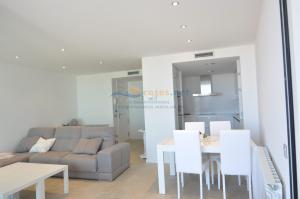 113485 CAP VESPRE 3B2 Apartment  Roses