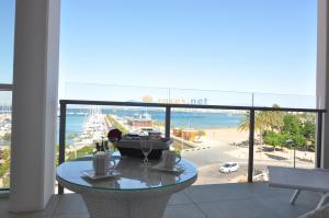 113485 CAP VESPRE 3B2 Apartment  Roses