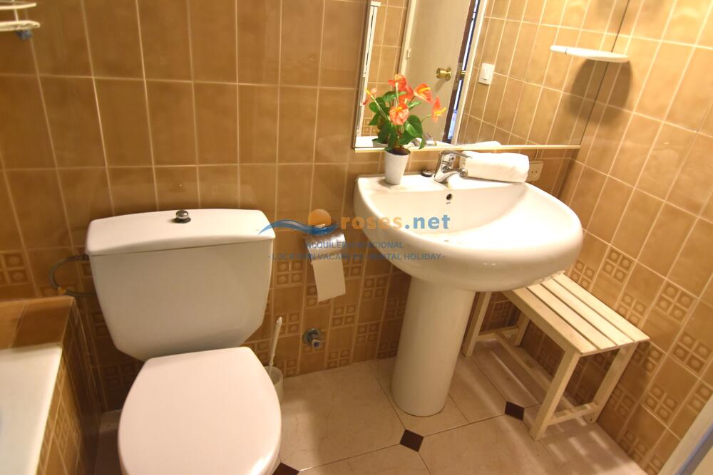 147664 EDEN MAR 3 Studio-Apartment Roses 147664 EDEN MAR 3 Studio-Apartment Roses