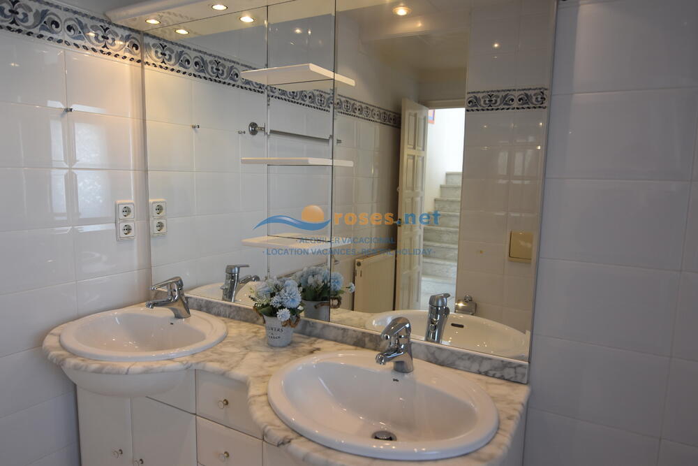 91211 EMPURIABRAVA - PORT PRIMER Chalet Port Primer Empuriabrava 91211 EMPURIABRAVA - PORT PRIMER Chalet Port Primer Empuriabrava