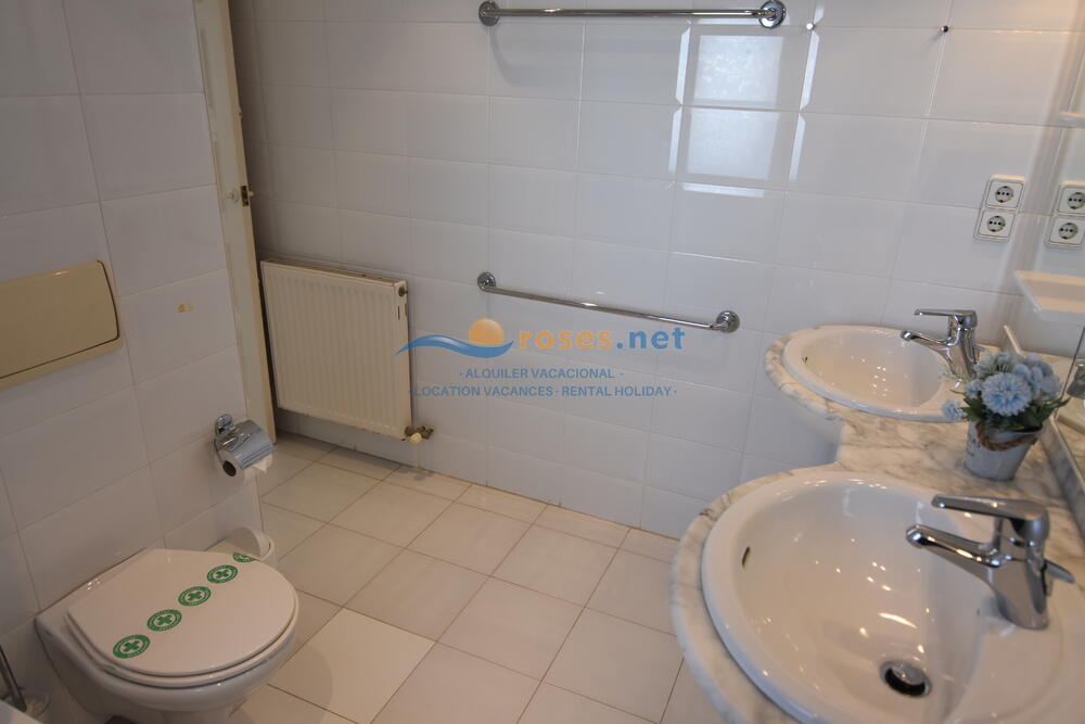 91211 EMPURIABRAVA - PORT PRIMER Chalet Port Primer Empuriabrava 91211 EMPURIABRAVA - PORT PRIMER Chalet Port Primer Empuriabrava