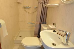 172157 FIGUERES - GA - Apartment  Roses