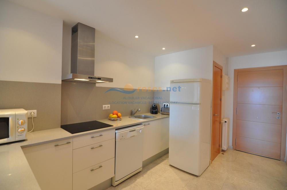 354357 FRONT DE MER B3 Apartment Roses 354357 FRONT DE MER B3 Apartment Roses