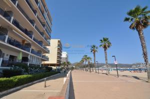 354357 FRONT DE MER B3 Apartment  Roses