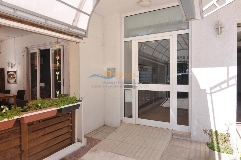 329901 IB PLAYASOL 4G Apartment Roses 329901 IB PLAYASOL 4G Apartment Roses