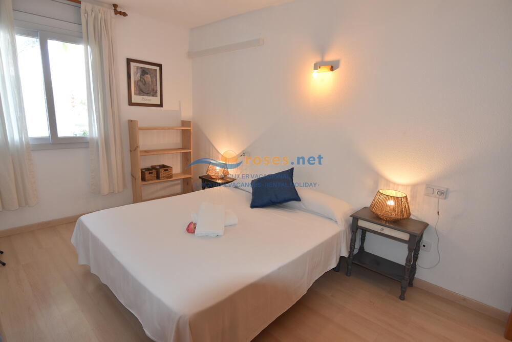 328934 PORT CANIGO I 307 IB Apartment Roses 328934 PORT CANIGO I 307 IB Apartment Roses