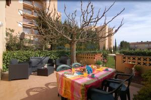 328462 IB PORT ESTRELLA 08 Chalet  Roses