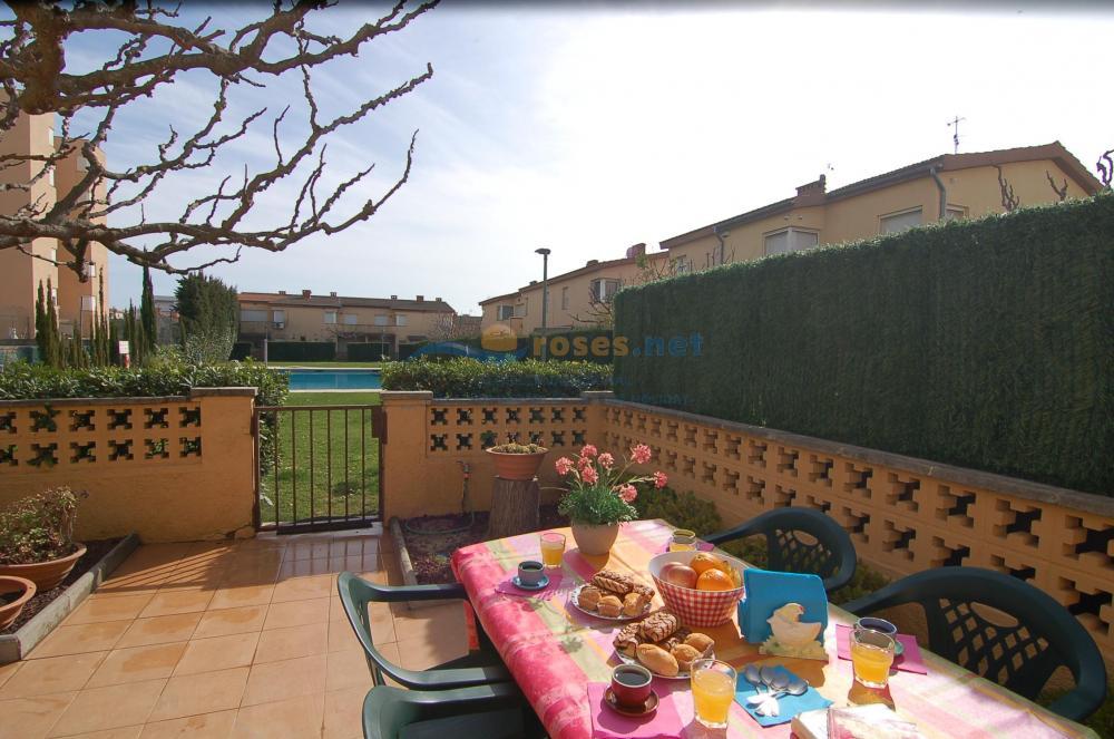328462 IB PORT ESTRELLA 08 Chalet Roses 328462 IB PORT ESTRELLA 08 Chalet Roses