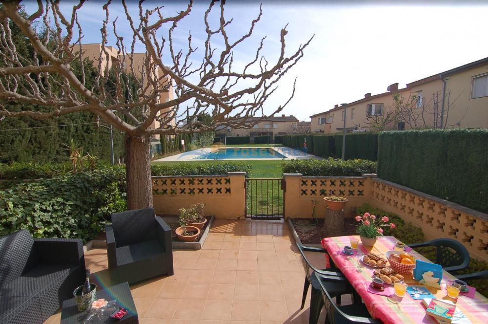 328462 IB PORT ESTRELLA 08 Chalet Roses 328462 IB PORT ESTRELLA 08 Chalet Roses