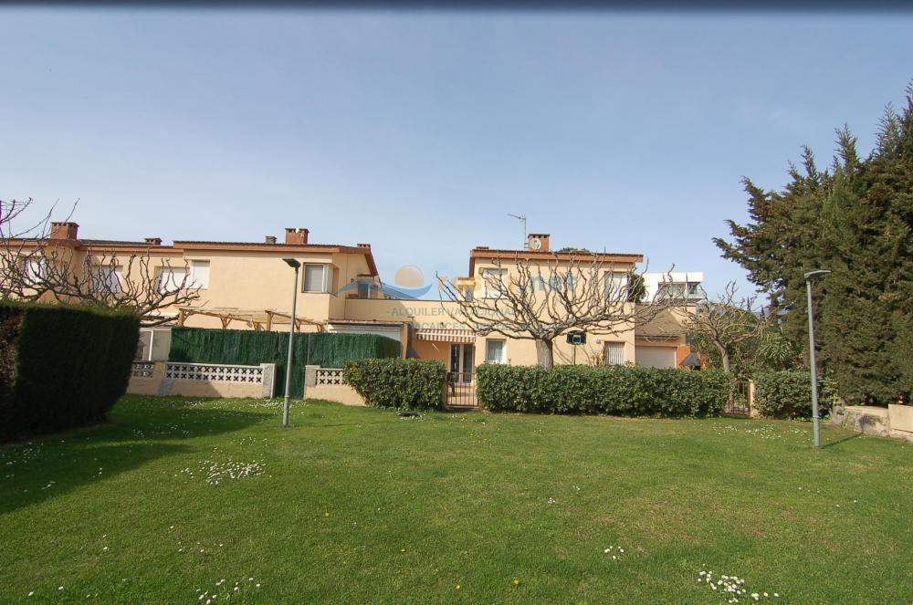 328462 IB PORT ESTRELLA 08 Chalet Roses 328462 IB PORT ESTRELLA 08 Chalet Roses