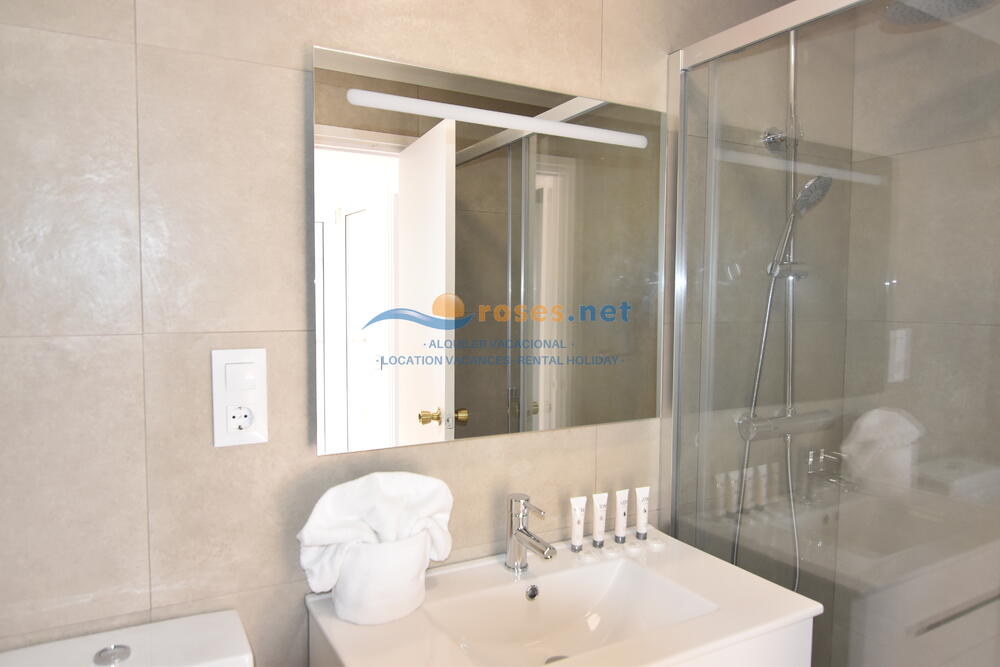 328462 PORT ESTRELLA 08 IB Chalet Roses 328462 PORT ESTRELLA 08 IB Chalet Roses