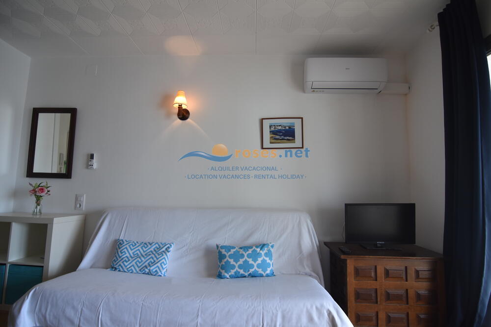329204 PUERTO SIMONA 22 IB Studio-Apartment Roses 329204 PUERTO SIMONA 22 IB Studio-Apartment Roses