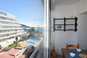 328642 RHC - 1410 IB Appartement  Roses