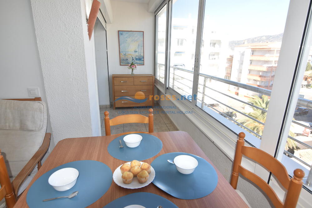 328642 RHC - 1410 IB Appartement Roses 328642 RHC - 1410 IB Appartement Roses