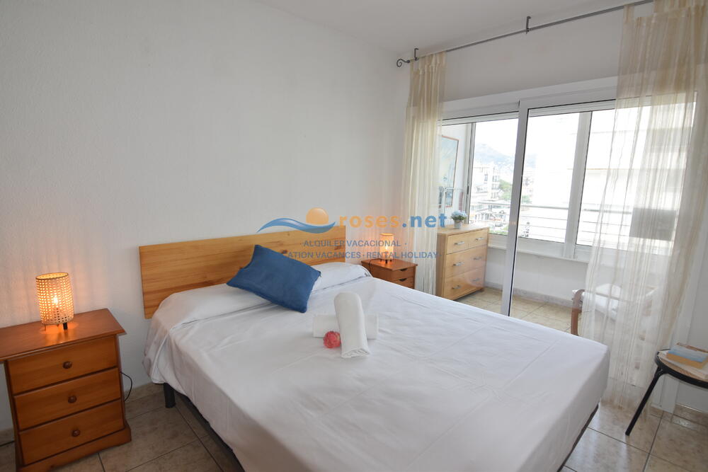 328642 RHC - 1410 IB Appartement Roses 328642 RHC - 1410 IB Appartement Roses