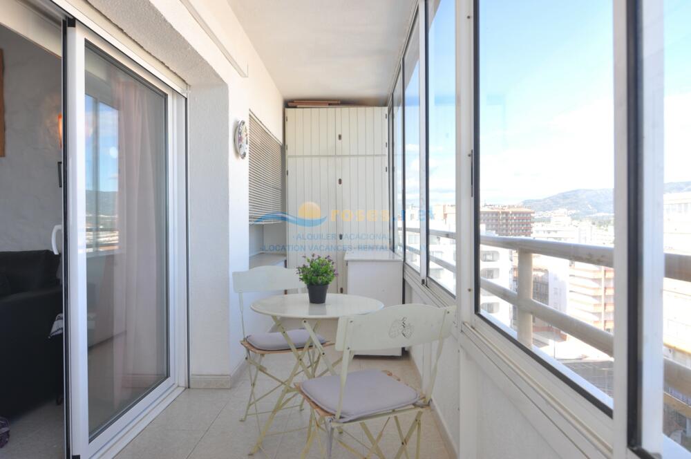328643 RHC - 1712 IB Appartement Roses 328643 RHC - 1712 IB Appartement Roses