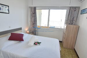 328643 RHC - 1712 IB Apartment  Roses
