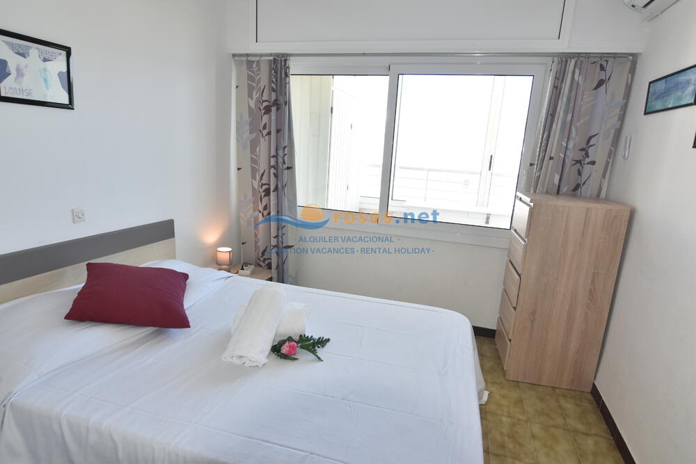 328643 RHC - 1712 IB Appartement Roses 328643 RHC - 1712 IB Appartement Roses