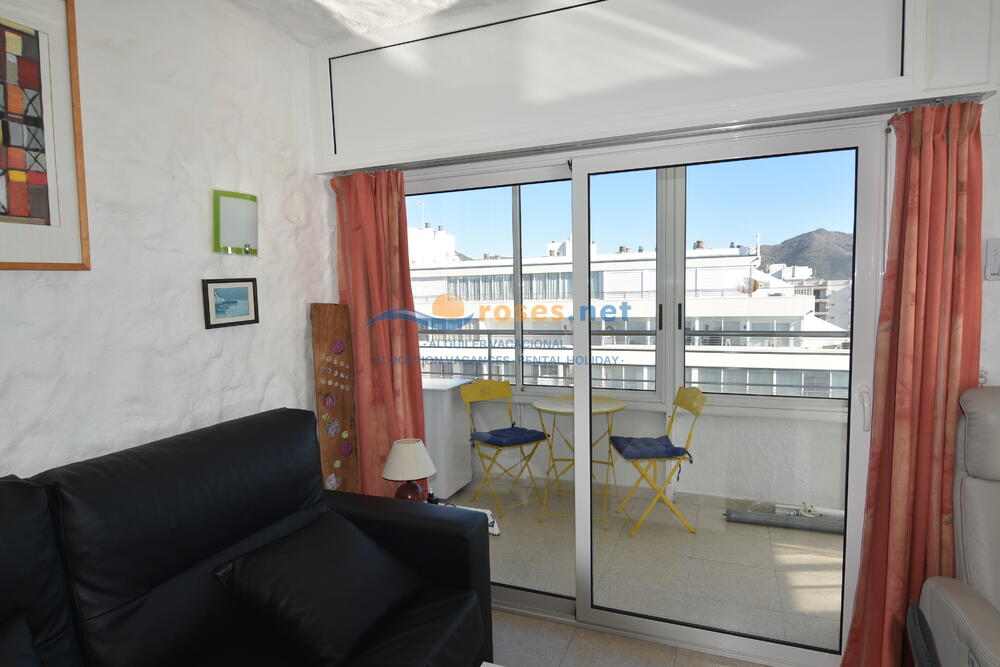 328643 RHC - 1712 IB Appartement Roses 328643 RHC - 1712 IB Appartement Roses