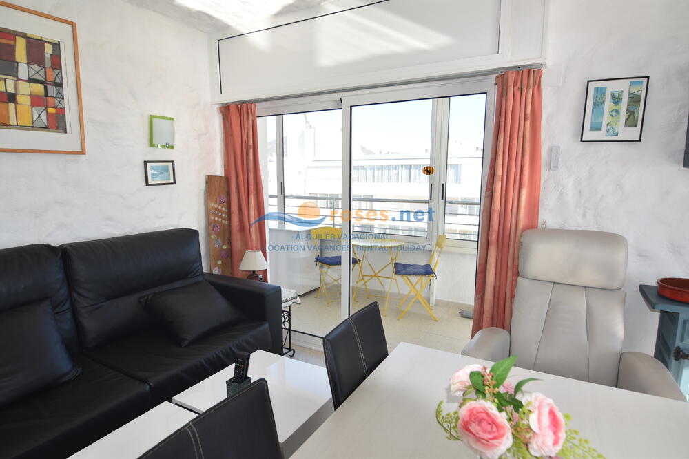 328643 RHC - 1712 IB Appartement Roses 328643 RHC - 1712 IB Appartement Roses