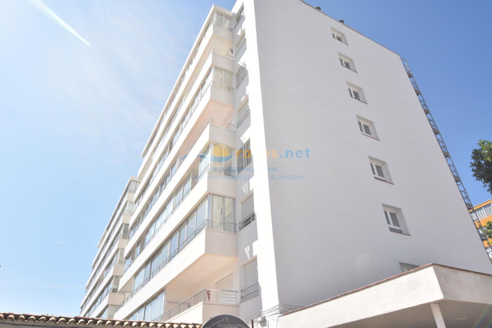 329206 RHC - 2712 IB Appartement Roses 329206 RHC - 2712 IB Appartement Roses