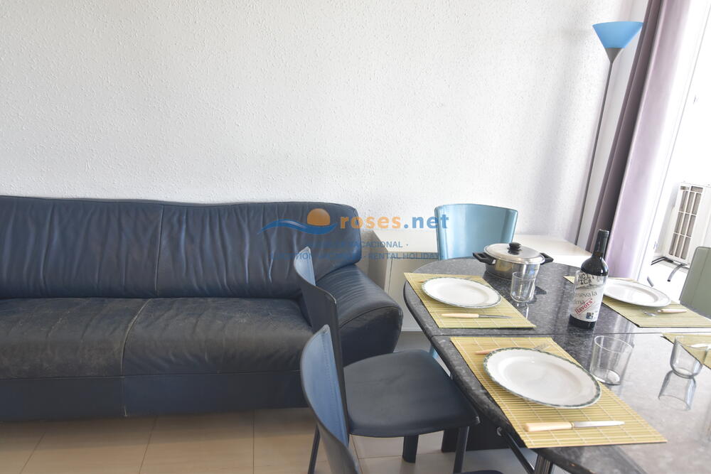 328909 RHC - 2101 IB GA Appartement Roses 328909 RHC - 2101 IB GA Appartement Roses