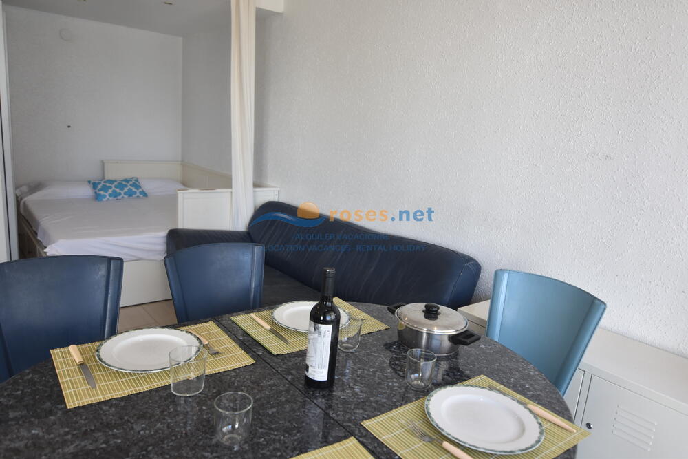 328909 RHC - 2101 IB GA Appartement Roses 328909 RHC - 2101 IB GA Appartement Roses