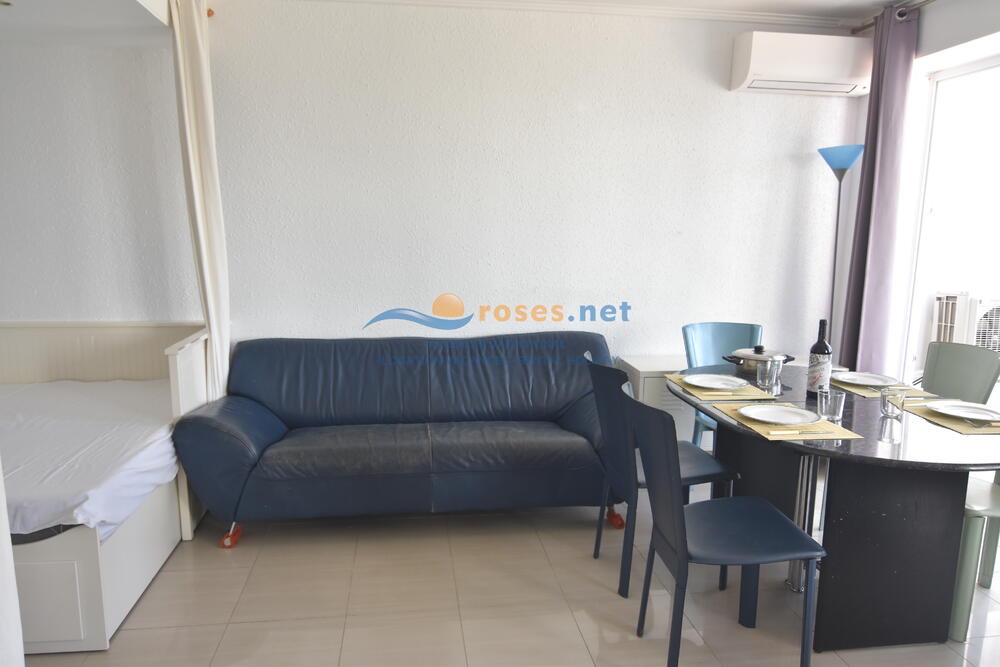 328909 RHC - 2101 IB GA Appartement Roses 328909 RHC - 2101 IB GA Appartement Roses