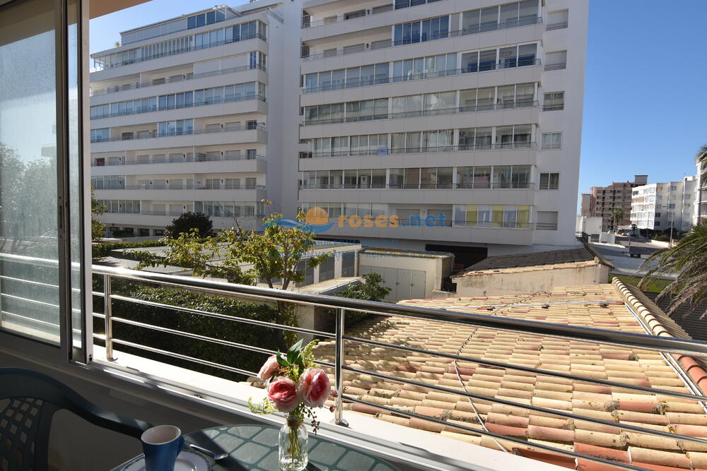 328909 RHC - 2101 IB GA Appartement Roses 328909 RHC - 2101 IB GA Appartement Roses