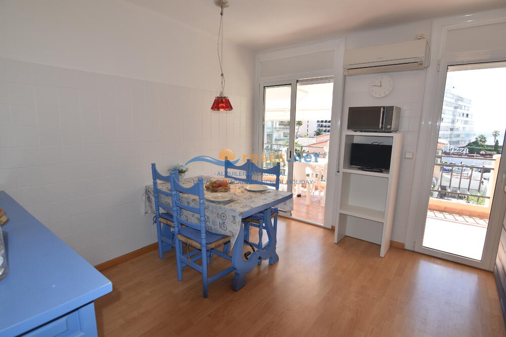 329905 ROMANOS IB Appartement Roses 329905 ROMANOS IB Appartement Roses