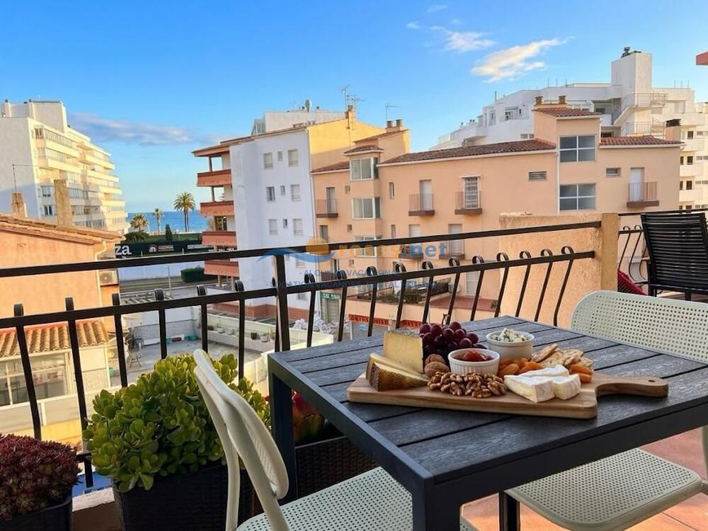 329905 ROMANOS IB Appartement Roses 329905 ROMANOS IB Appartement Roses