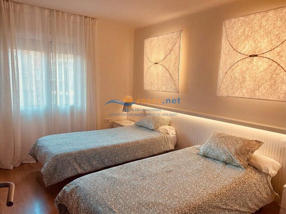 329905 ROMANOS IB Appartement Roses 329905 ROMANOS IB Appartement Roses