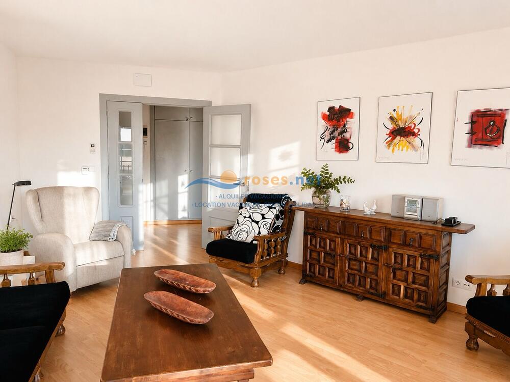 329905 ROMANOS IB Appartement Roses 329905 ROMANOS IB Appartement Roses