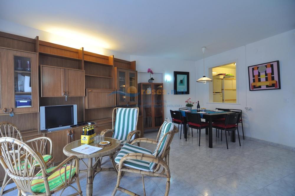 329913 IB SANDRA II 9A Appartement Roses 329913 IB SANDRA II 9A Appartement Roses
