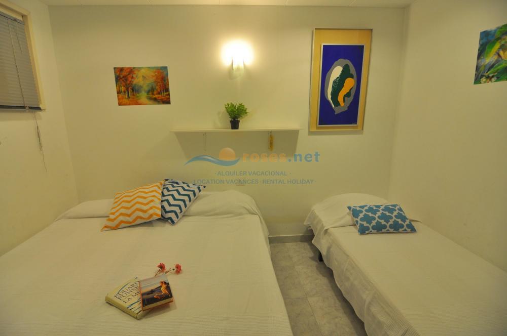 329913 IB SANDRA II 9A Appartement Roses 329913 IB SANDRA II 9A Appartement Roses