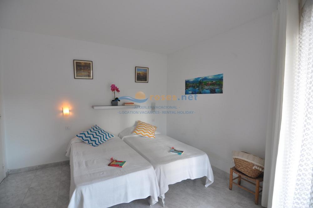 329913 IB SANDRA II 9A Appartement Roses 329913 IB SANDRA II 9A Appartement Roses