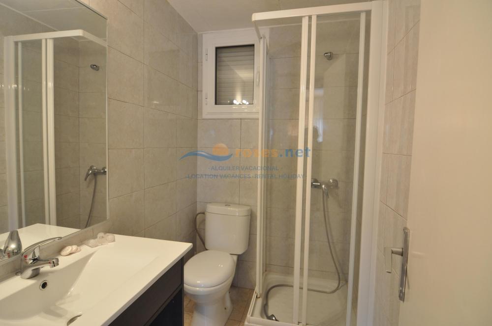 329915 IB SANDRA II C6 Appartement Roses 329915 IB SANDRA II C6 Appartement Roses