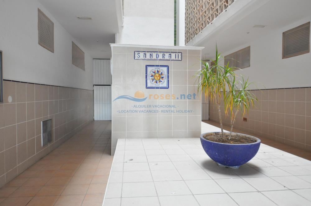 335099 IB SANDRA II C9 Appartement Roses 335099 IB SANDRA II C9 Appartement Roses