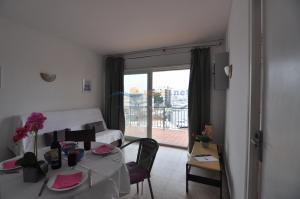 329916 IB SANDRA II D6 Apartment  Roses