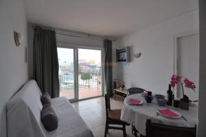 329916 IB SANDRA II D6 Apartment  Roses