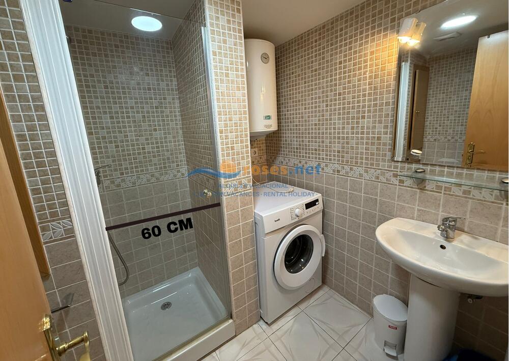 329212 600 XALOC - 02-28-B - IB - GAR Studio-Apartment  Roses
