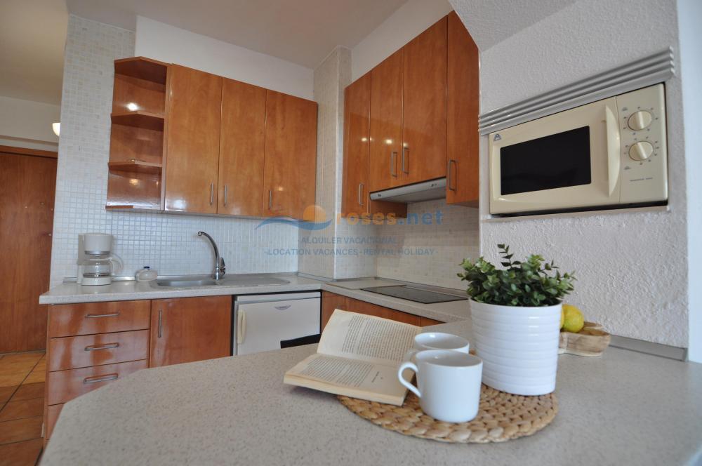 329215 IBG A 600 XALOC - 04-26 Studio-Apartment  Roses