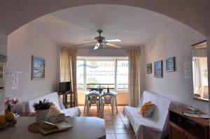 329215 600 XALOC - 04-26 - IB - GAR Studio-Apartment  Roses