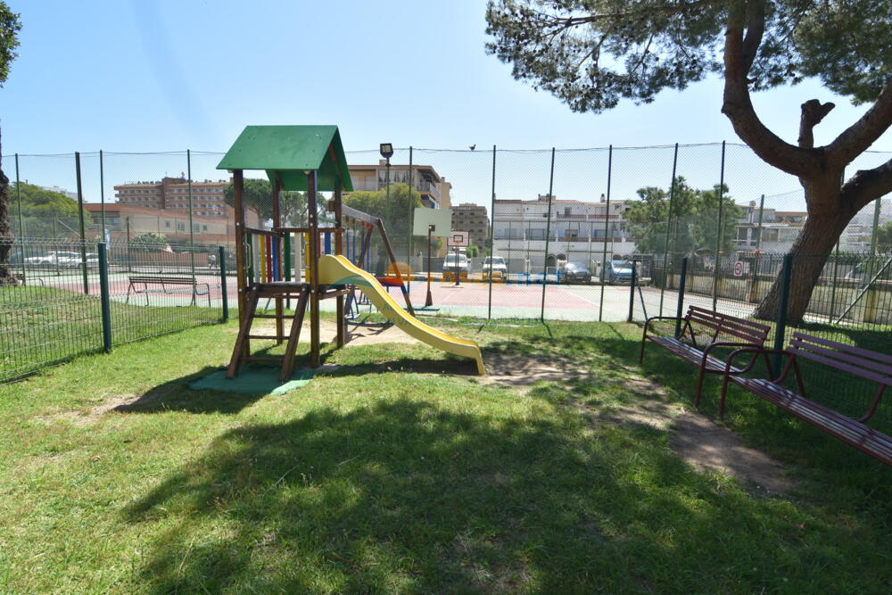 329215 600 XALOC - 04-26 - IB - GAR Studio-Apartment  Roses